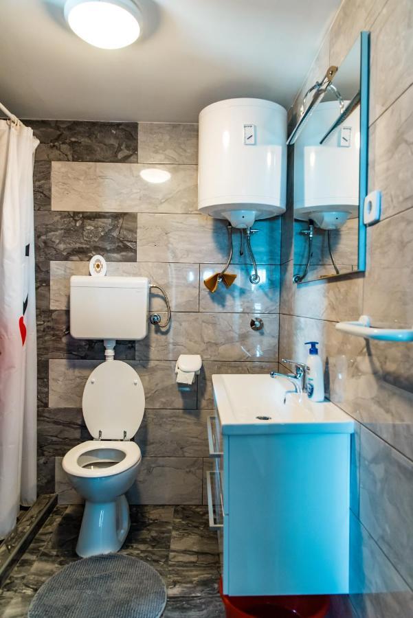 Appartement Ella à Lukovo Šugarje Extérieur photo